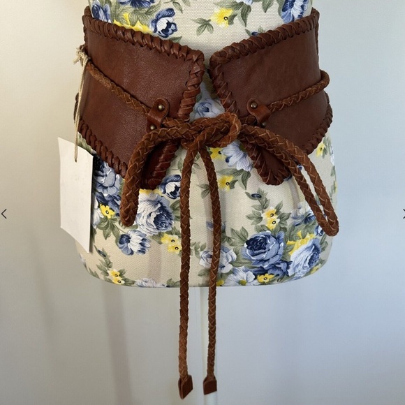 NWTS FREE PEOPLE COGNAC LEATHER CORSET BELT (S) - Picture 2 of 8